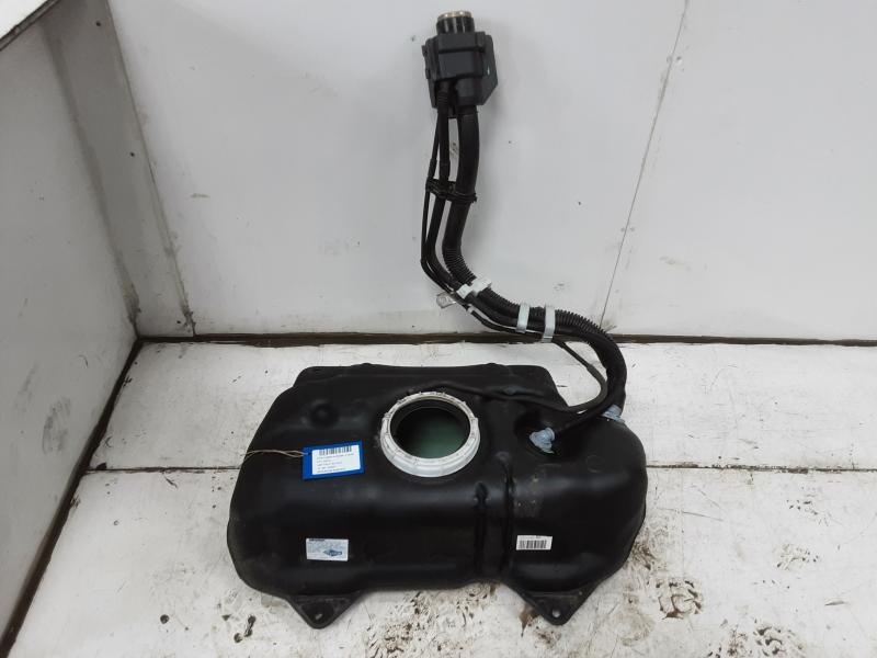 BRANDSTOFTANK BENZINE Toyota YARIS (5) 9/14 - 2/20