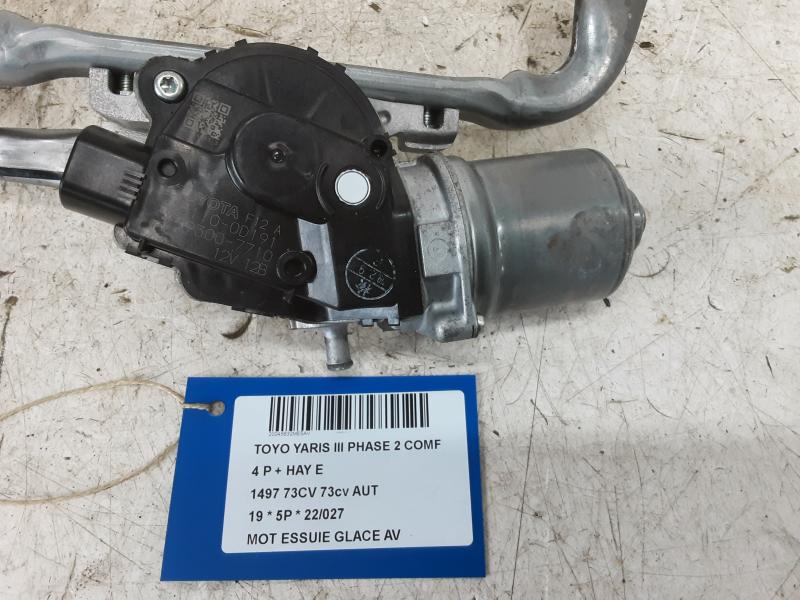 MOTOR RUITENWISSERS VOOR Toyota YARIS (5) 9/14 - 2/20