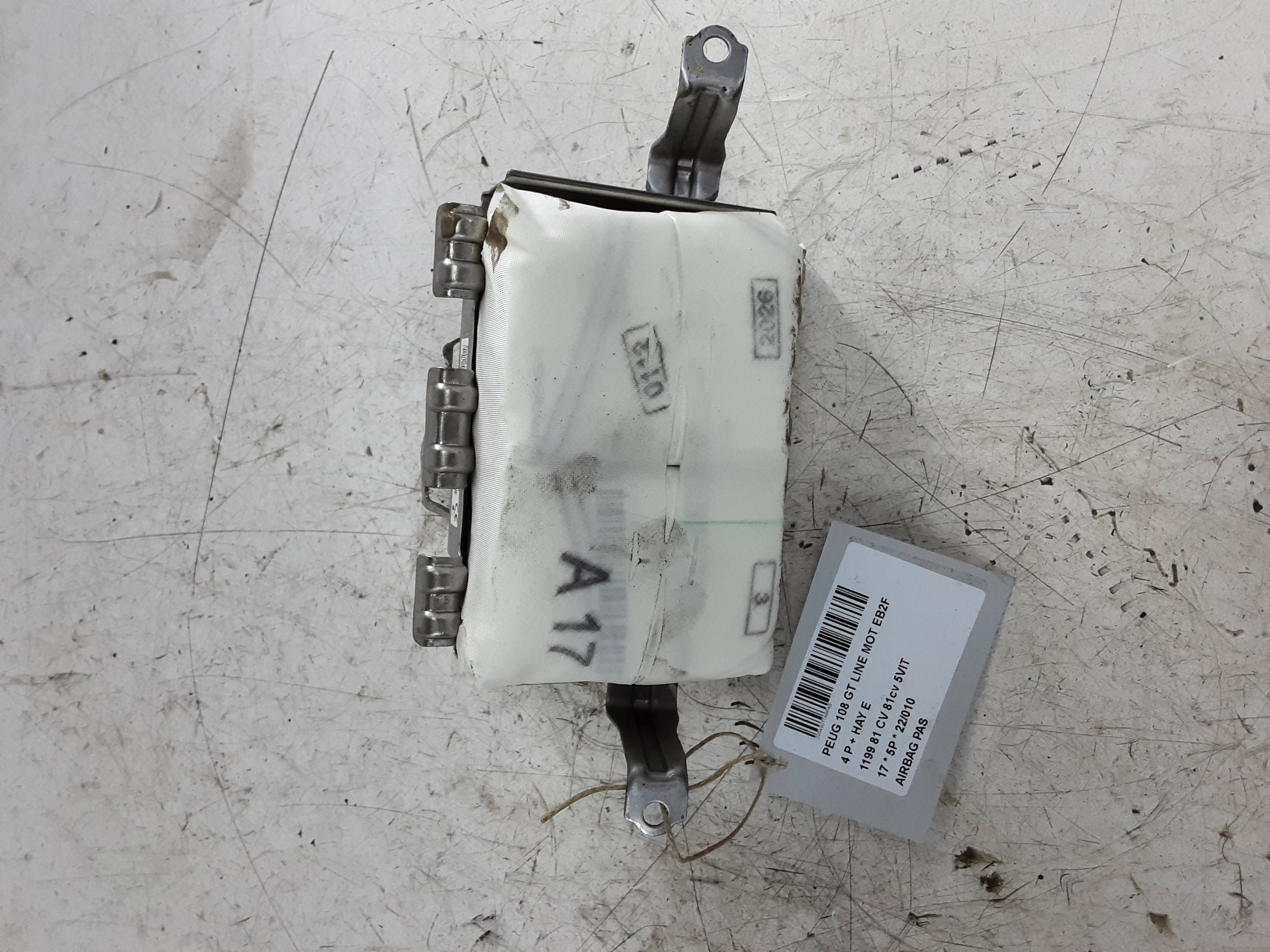 AIRBAG PASSAGIER Peugeot 108 5/14+