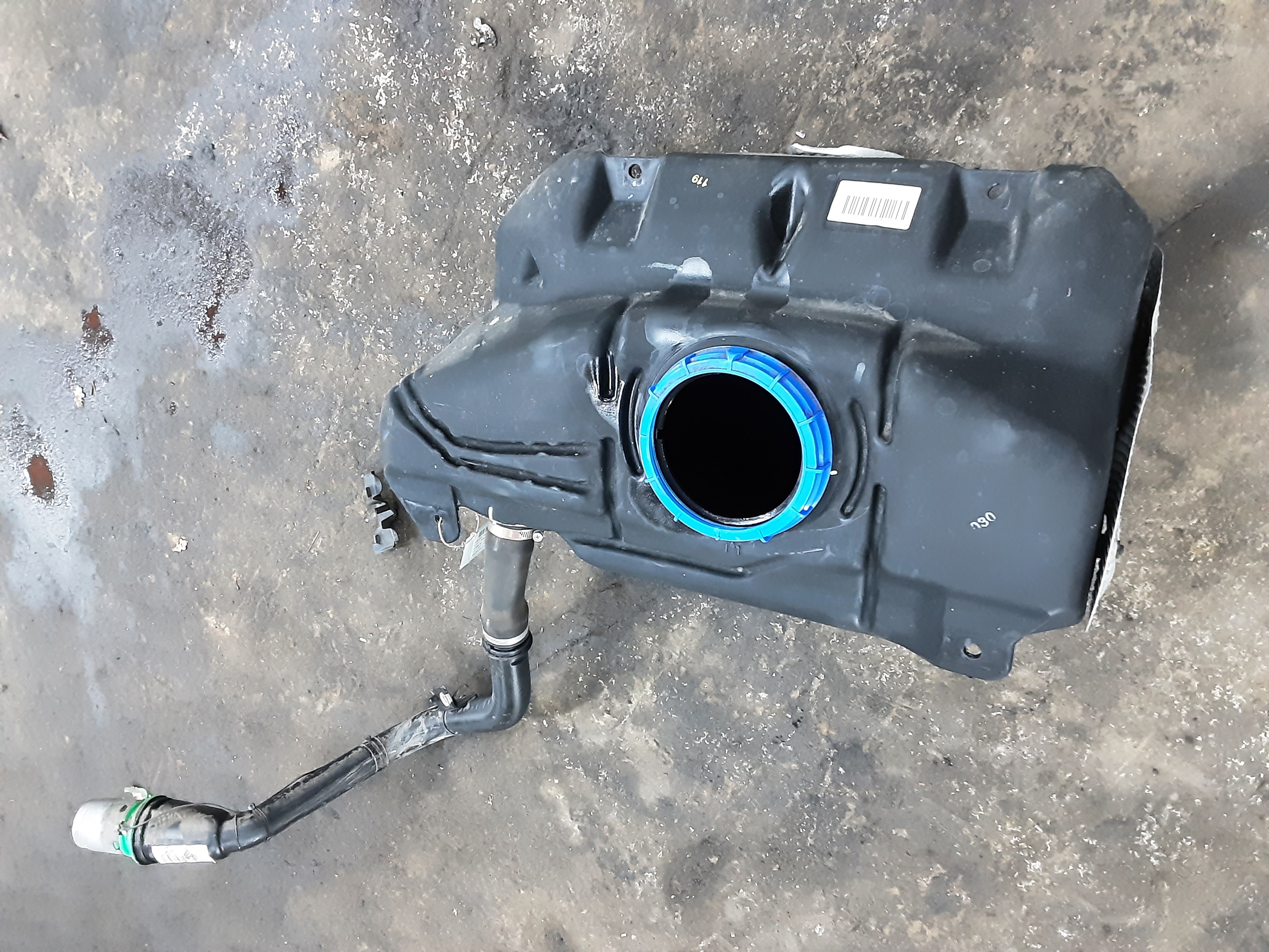 BRANDSTOFTANK BENZINE Peugeot 108 5/14+