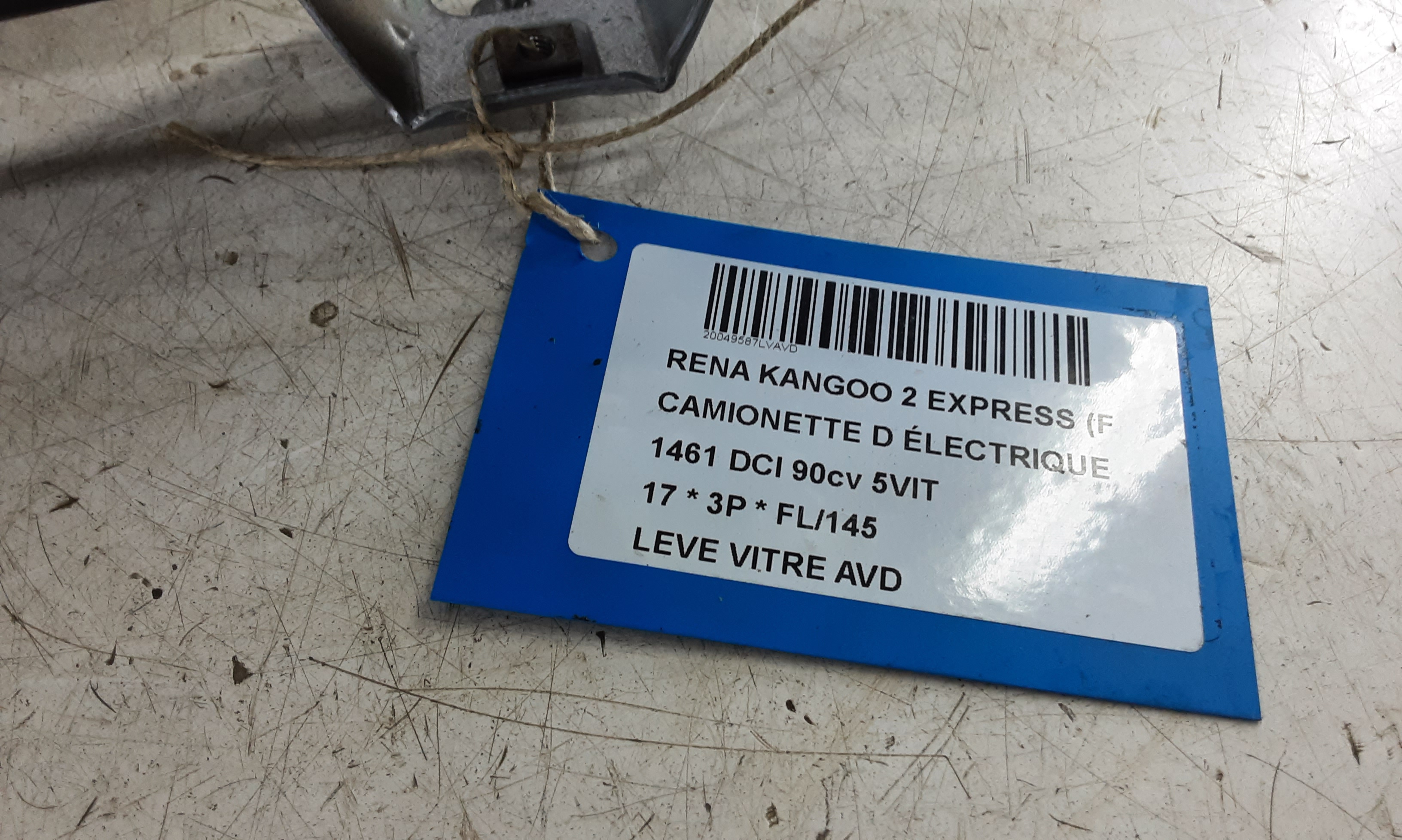 LEVE-VITRE DE PORTE AVANT DROITE Renault KANGOO 6/13- 7/21