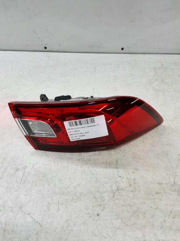 FEU ARRIERE GAUCHE Renault CLIO IV 7/16 - 20 FaceLift