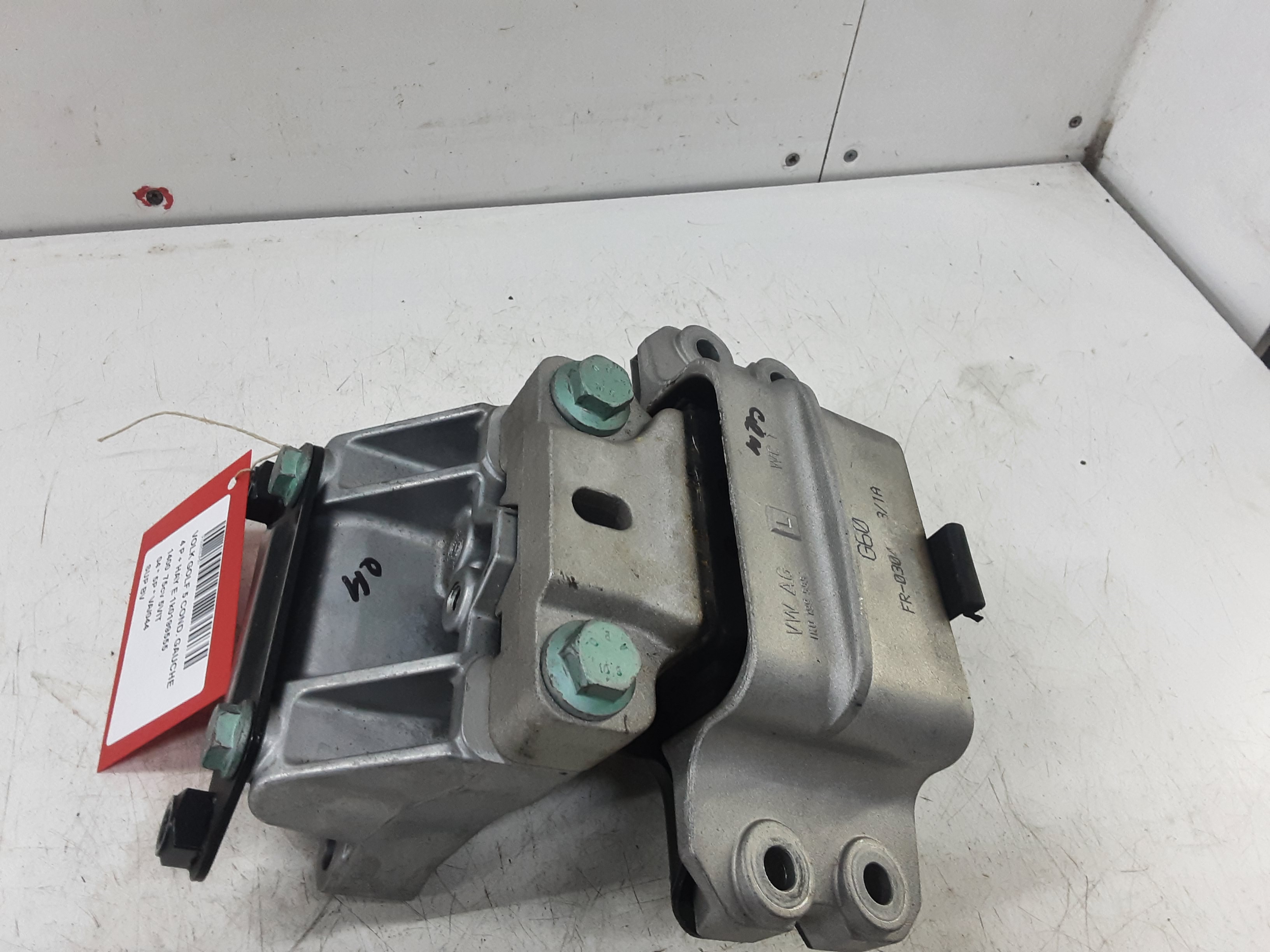 VERSNELLINGSBAKSTEUN Vw GOLF V 11/03 - 08