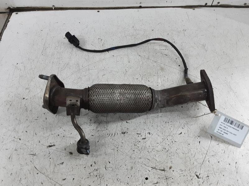 UITLAAT VOORPIJP Hyundai TUCSON (2) 09/15 - 09/18