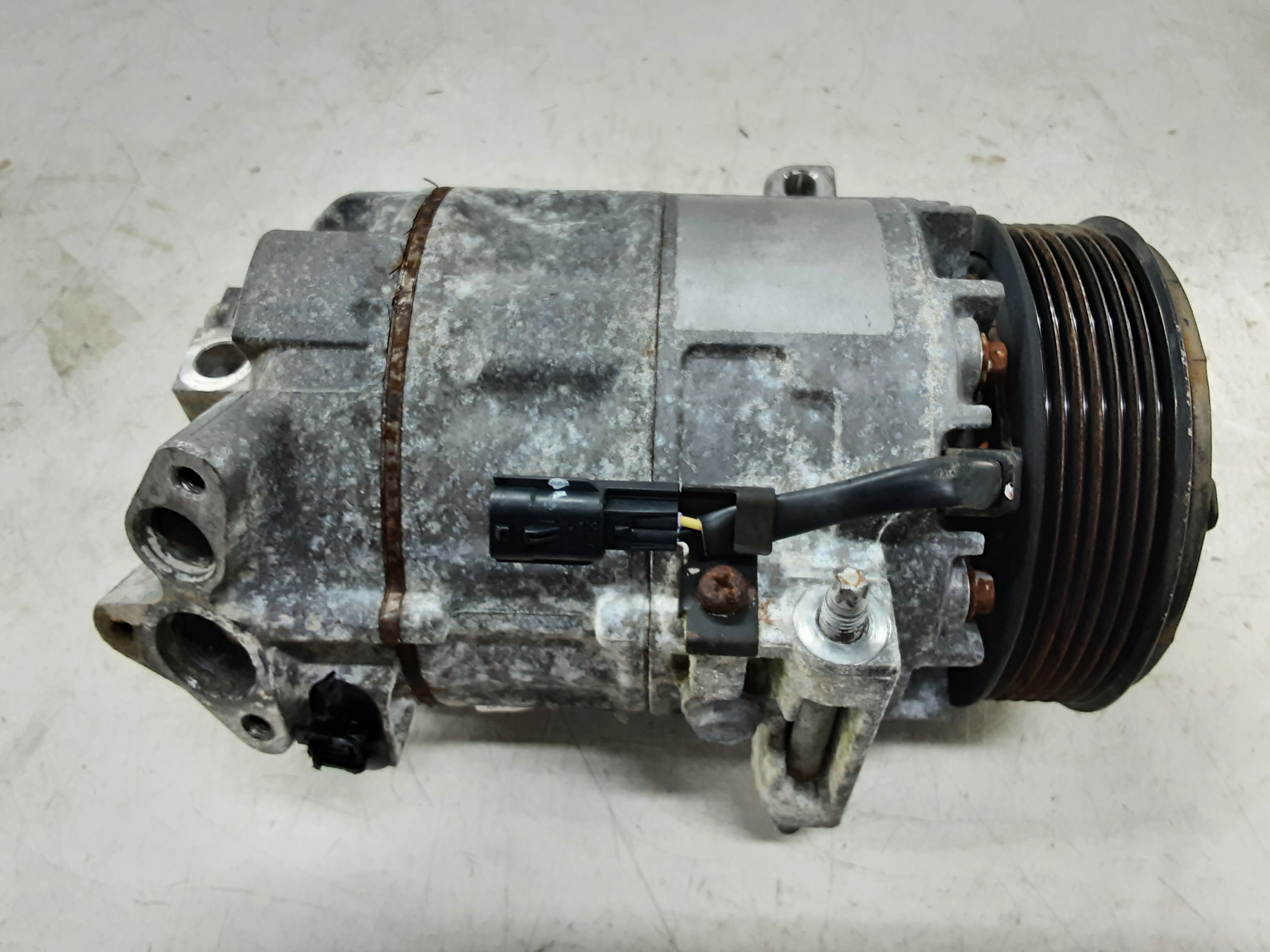 AIRCO POMP Renault TRAFIC 6/14+