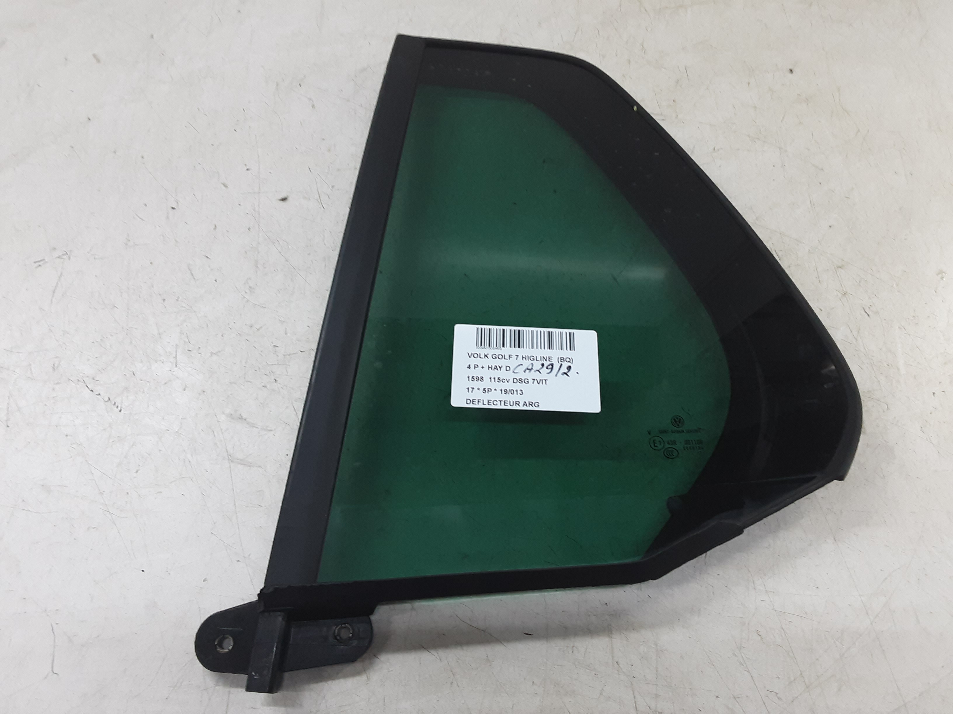 ZIJRUIT ACHTER LINKS Vw Golf