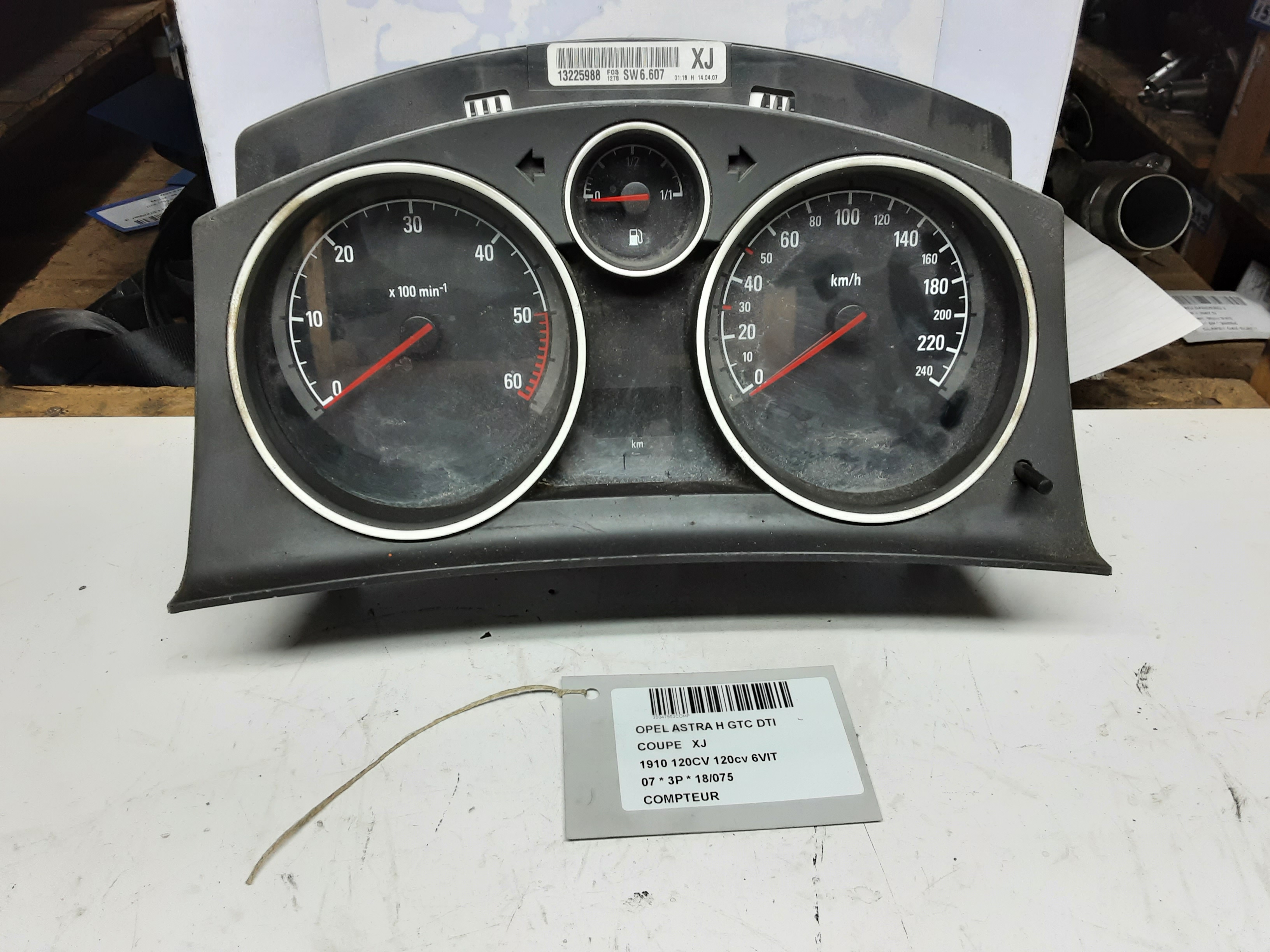 KM TELLER Opel ASTRA H 3/05 - 10 3P/D