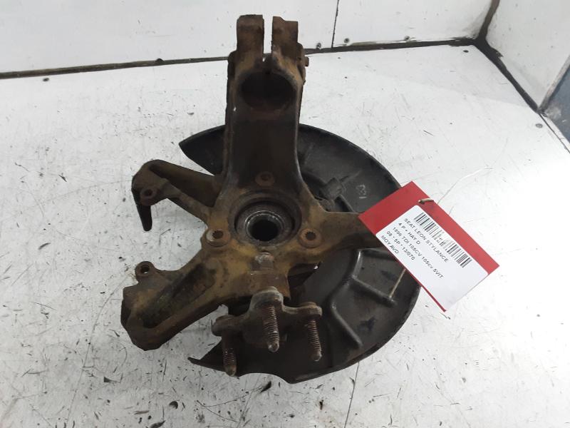 WIELNAAF VOOR RECHTS Seat LEON (2) (1P)  9/05 - 12