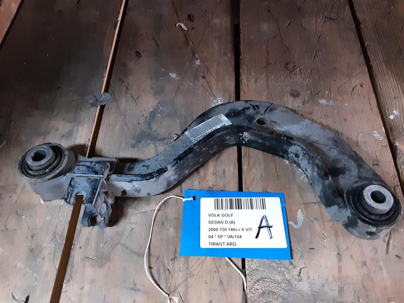 DRAAGARM ACHTER LINKS Vw GOLF V 11/03 - 08