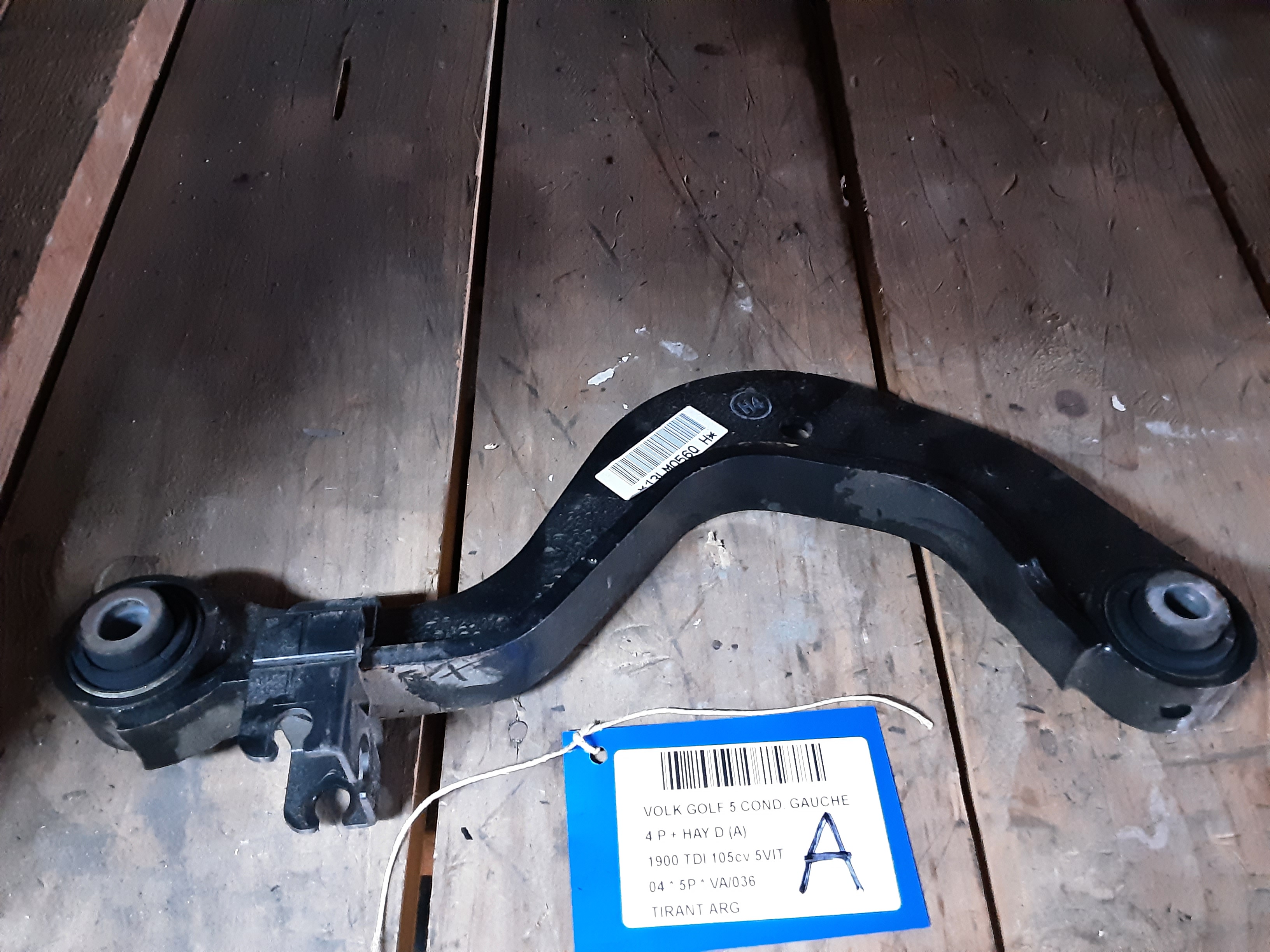 DRAAGARM ACHTER LINKS Vw GOLF V 11/03 - 08