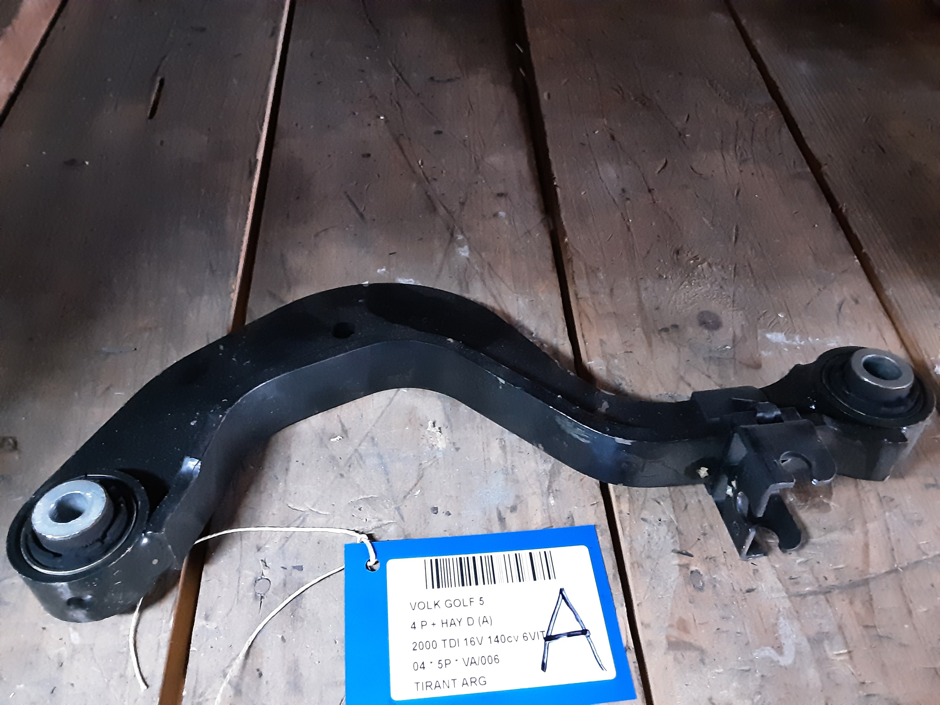 DRAAGARM ACHTER LINKS Vw GOLF V 11/03 - 08