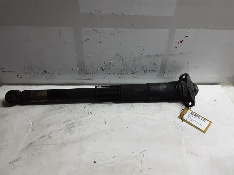 REAR SHOK ABSORBER RIGHT Vw PASSAT 11/14 - 19