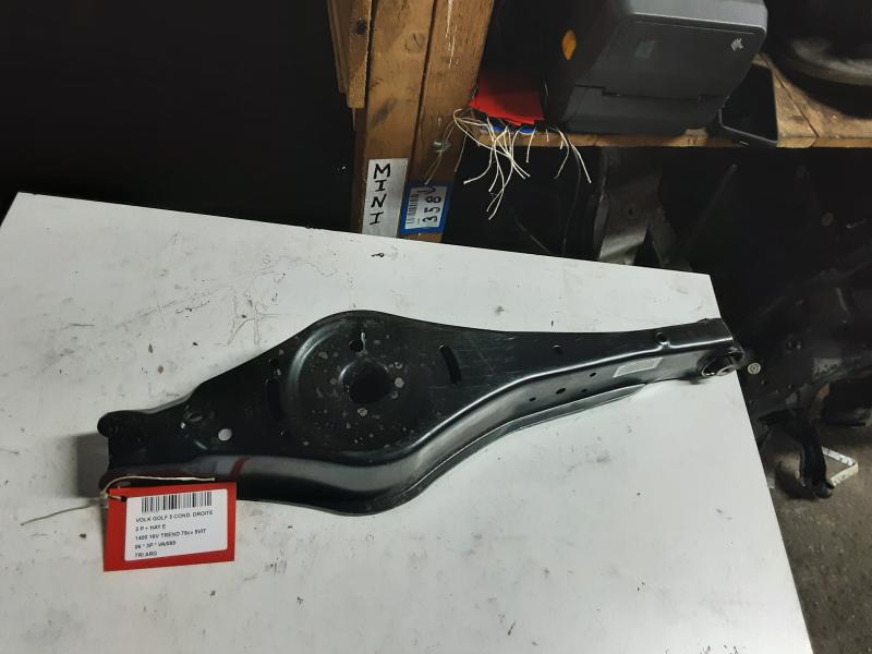 DRAAGARM ACHTER LINKS Vw GOLF V 11/03 - 08