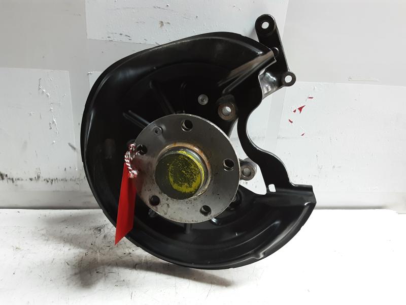 MOYEU ARRIERE GAUCHE Vw GOLF V 11/03 - 08