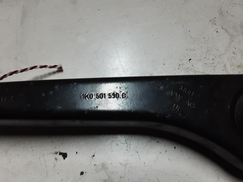 DRAAGARM ACHTER RECHTS Vw GOLF V 11/03 - 08