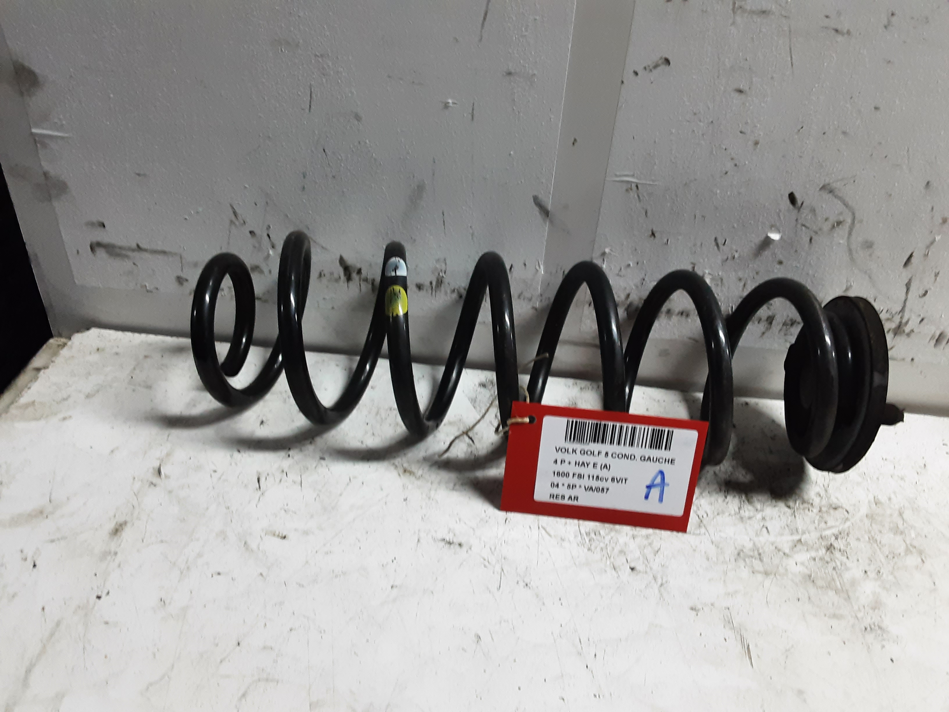 RESSORT ARRIERE Vw GOLF V 11/03 - 08 RESSORT ARRIERE Vw GOLF V 11/03 - 08