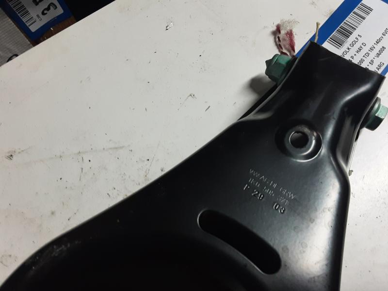 DRAAGARM ACHTER LINKS Vw GOLF V 11/03 - 08