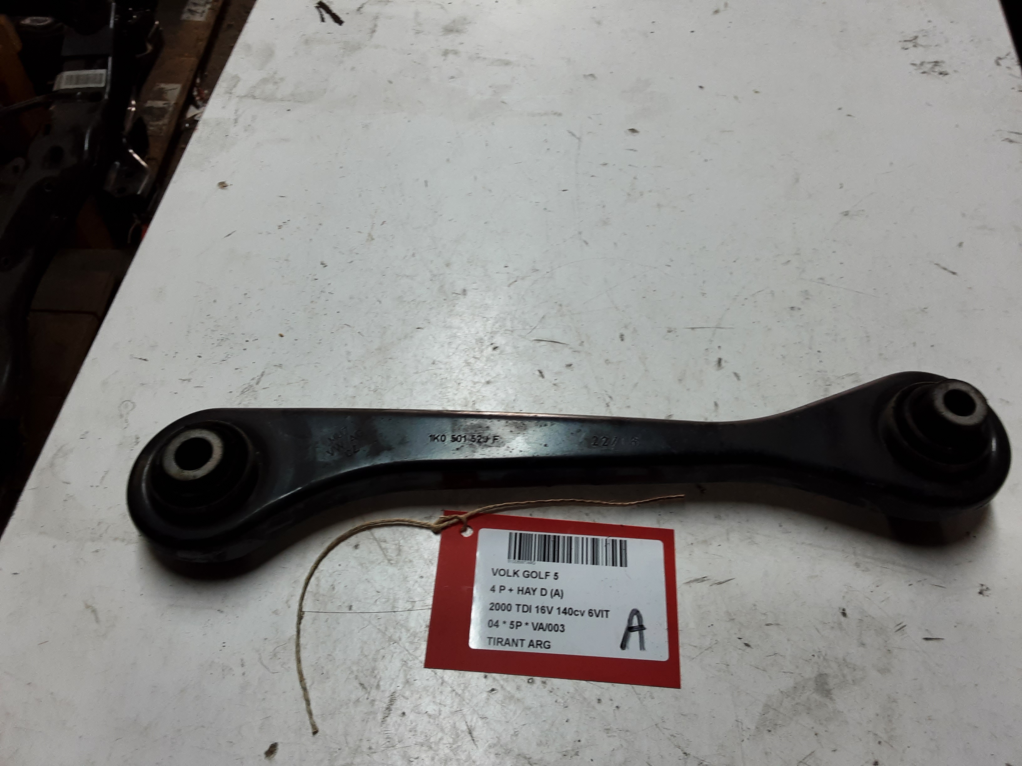 DRAAGARM ACHTER LINKS Vw Golf