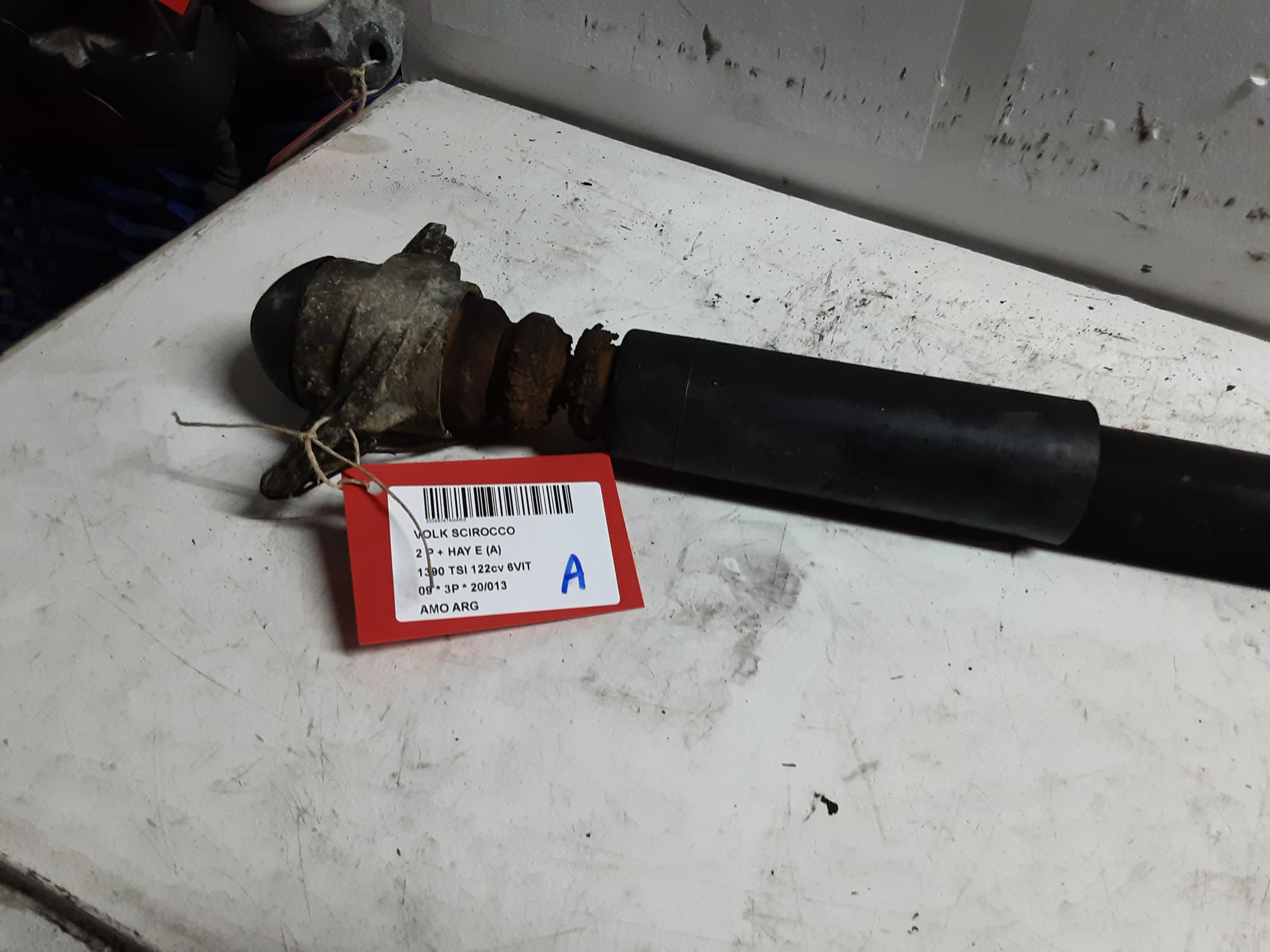 FEDERBEIN HINTER LINKS Vw SCIROCCO 08 - 14