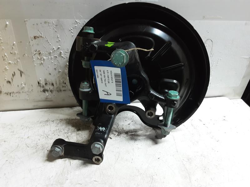 MOYEU ARRIERE GAUCHE Vw GOLF V 11/03 - 08