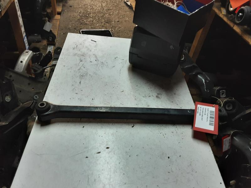 TIRANT ARRIERE GAUCHE Audi TT 10/98 - 06
