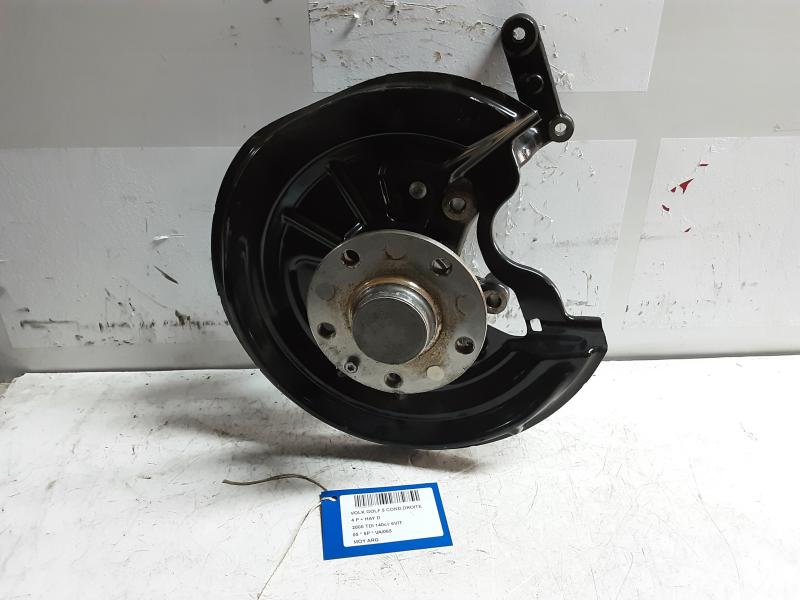 MOYEU ARRIERE GAUCHE Vw GOLF V 11/03 - 08