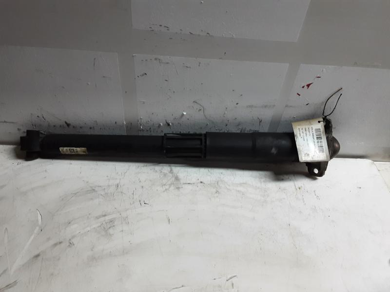 REAR SHOK ABSORBER RIGHT Vw PASSAT 11/14 - 19