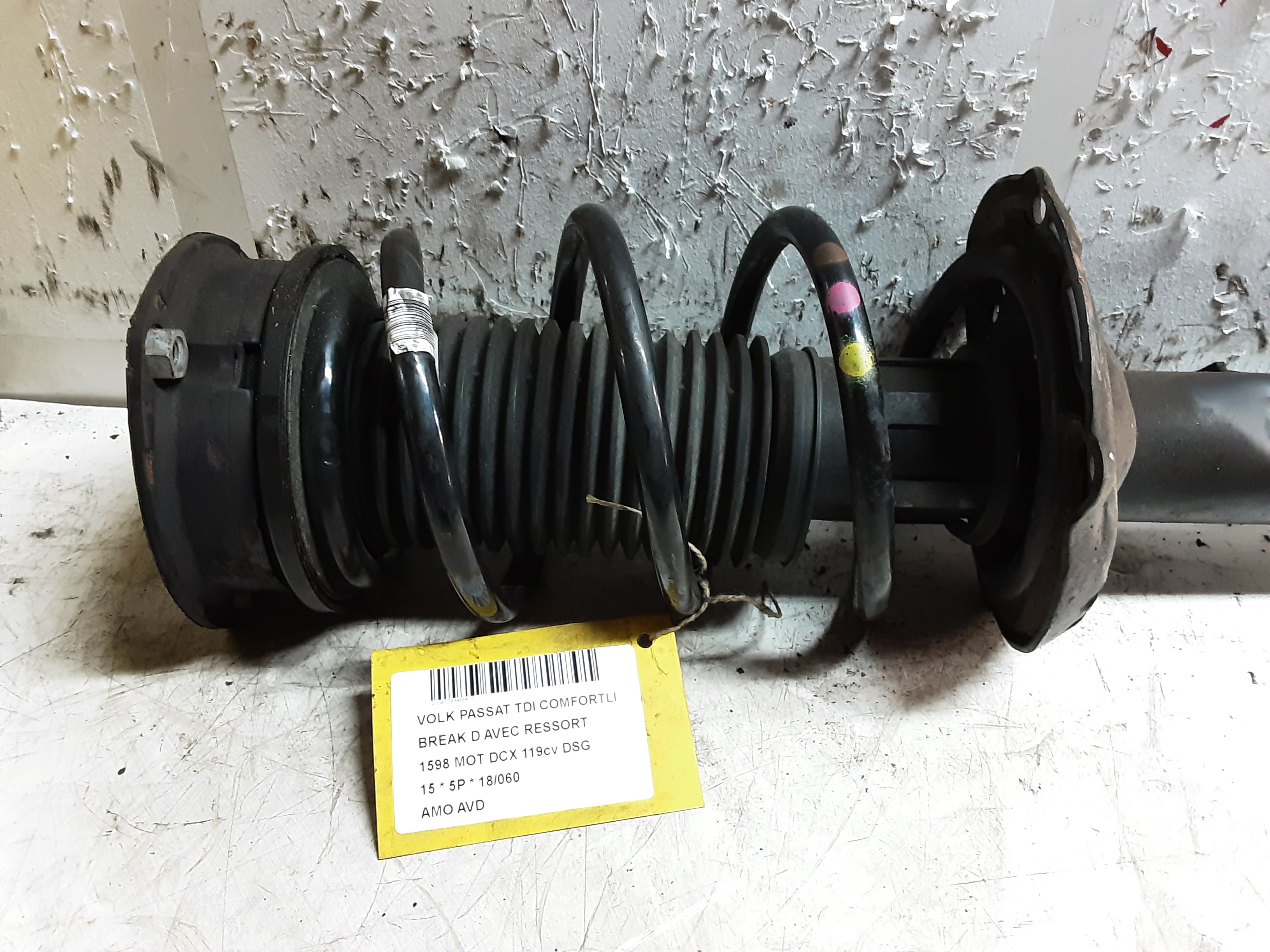 FEDERBEIN VORNE RECHTS Vw PASSAT 11/14 - 19