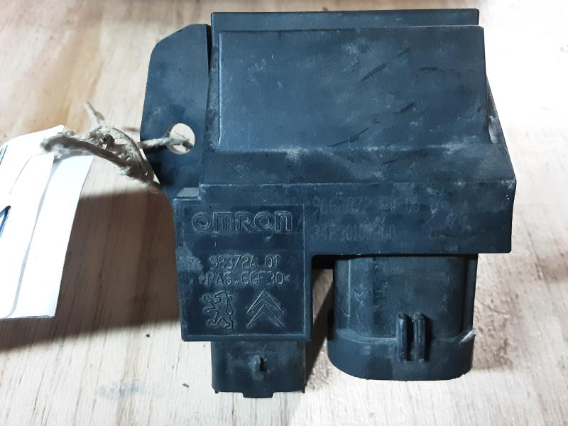 KACHELWEERSTAND Citroen C2 03 > 17