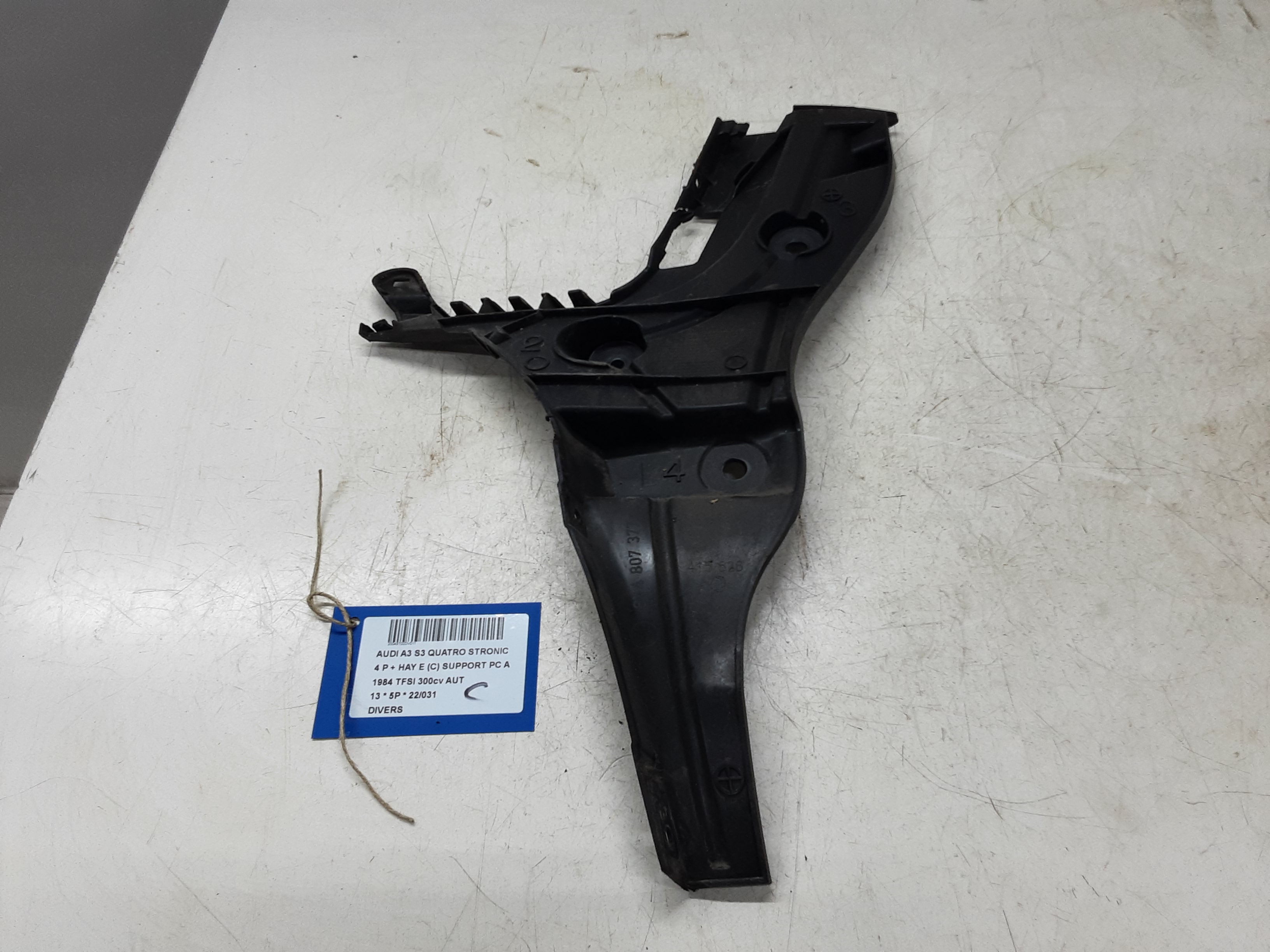 DIVERS Audi A3 3,5D 9/12 - 16