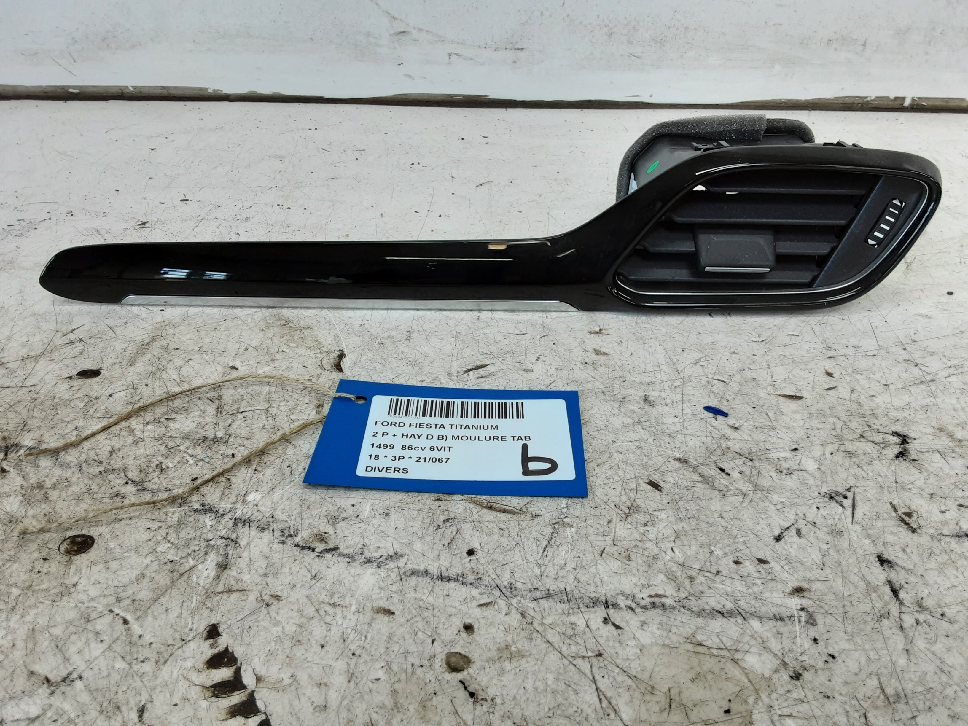 DIVERS Ford FIESTA 5/17+