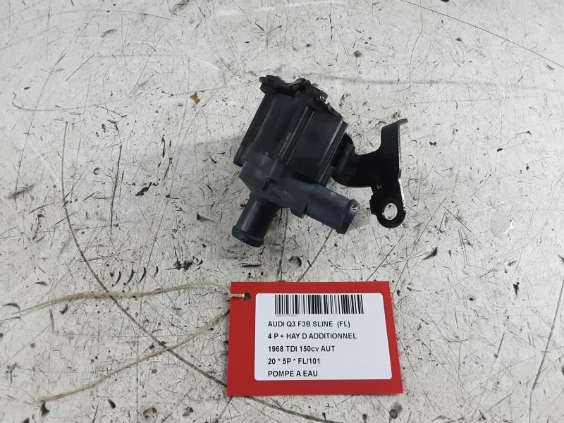 POMPE A EAU Audi Q3 11/18+