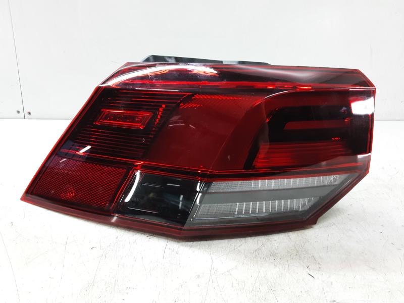 ACHTERLICHT LINKS Vw GOLF VIII 2/20+