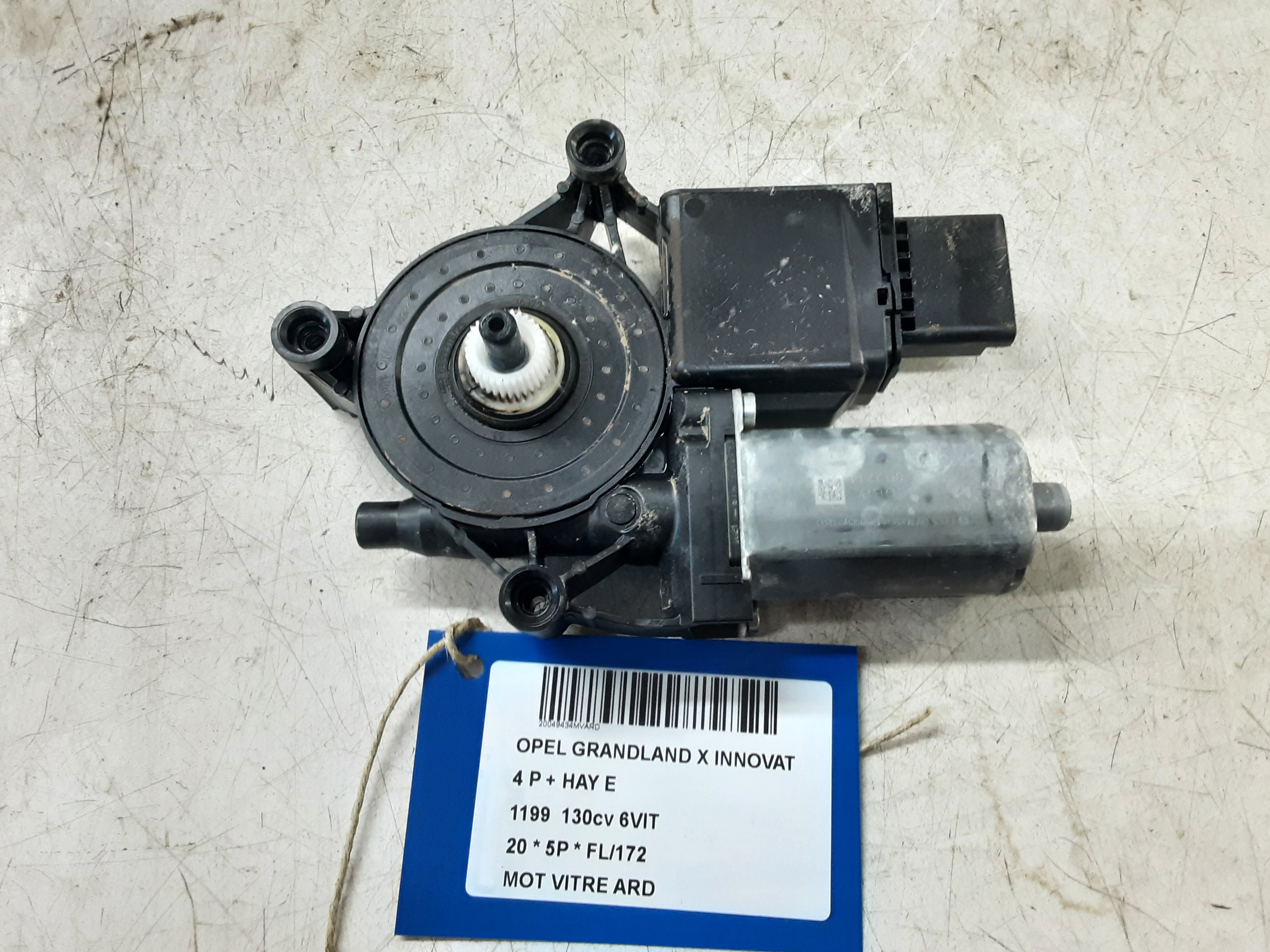 MOTEUR DE VITRE DE PORTE ARRIERE DROITE Opel GRANDLAND X 6/17+