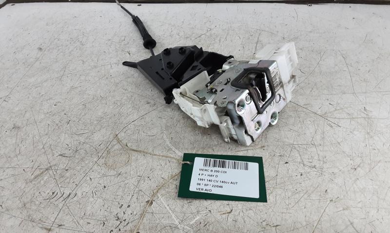 VERGRENDELING VOOR RECHTS Mercedes-Benz B W245 2005 - 05/2008