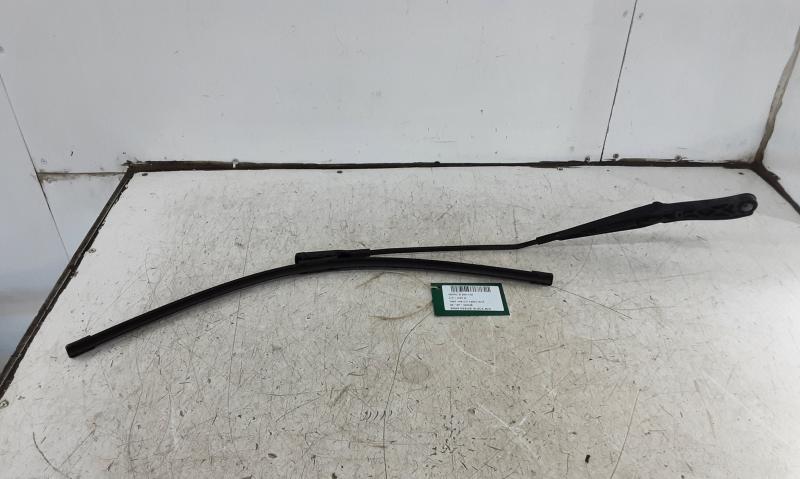 RUITENWISSERARM LINKS VOOR Mercedes-Benz B W245 2005 - 05/2008