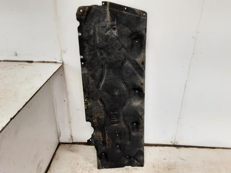 PLASTIEKE BESCHERMPLAAT ONDER AUTO LINKS Mini F55 5-portes : 07/14 - 3/21
