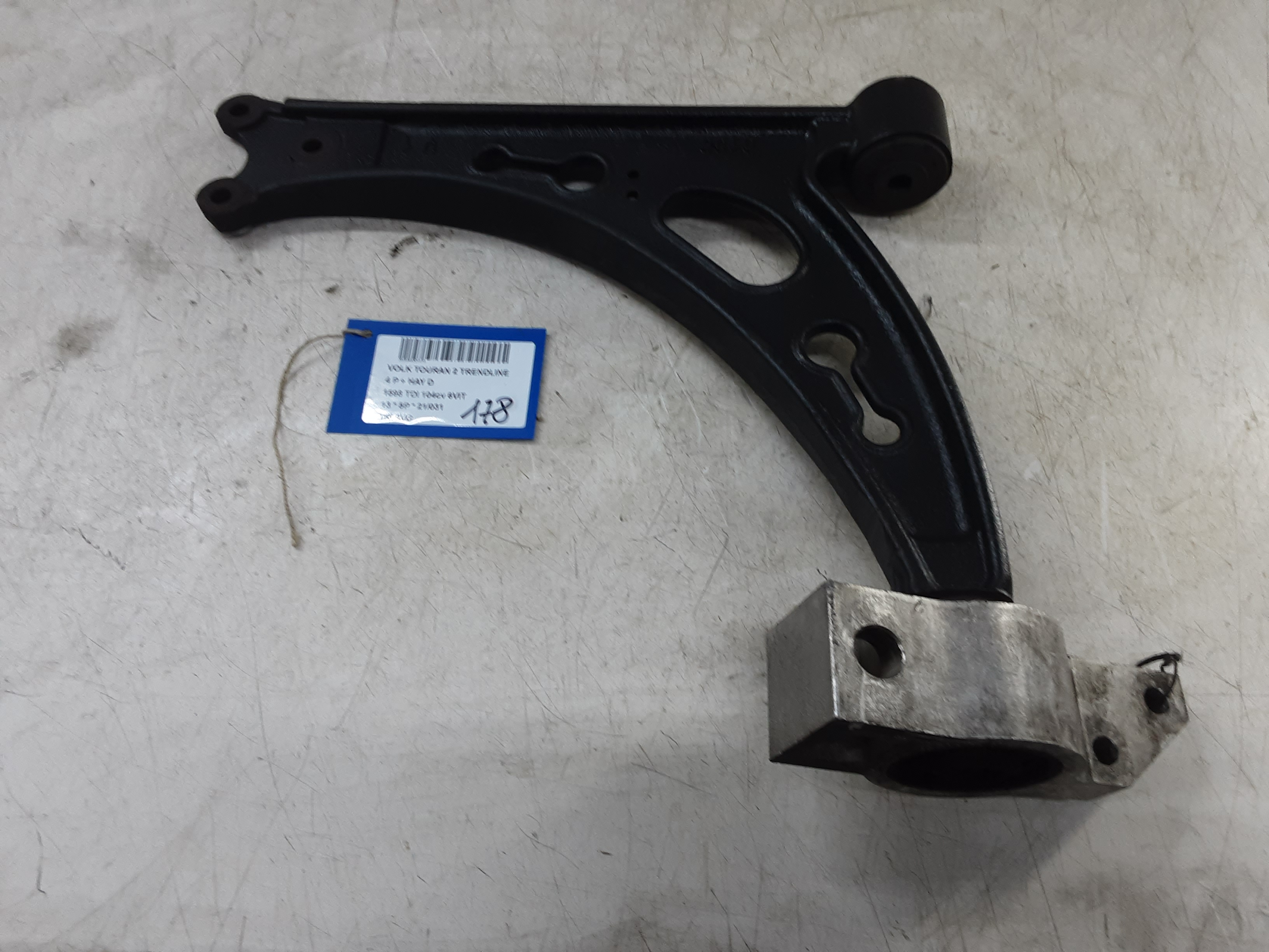 DRAAGARM VOOR LINKS Vw TOURAN 08/10 - 15
