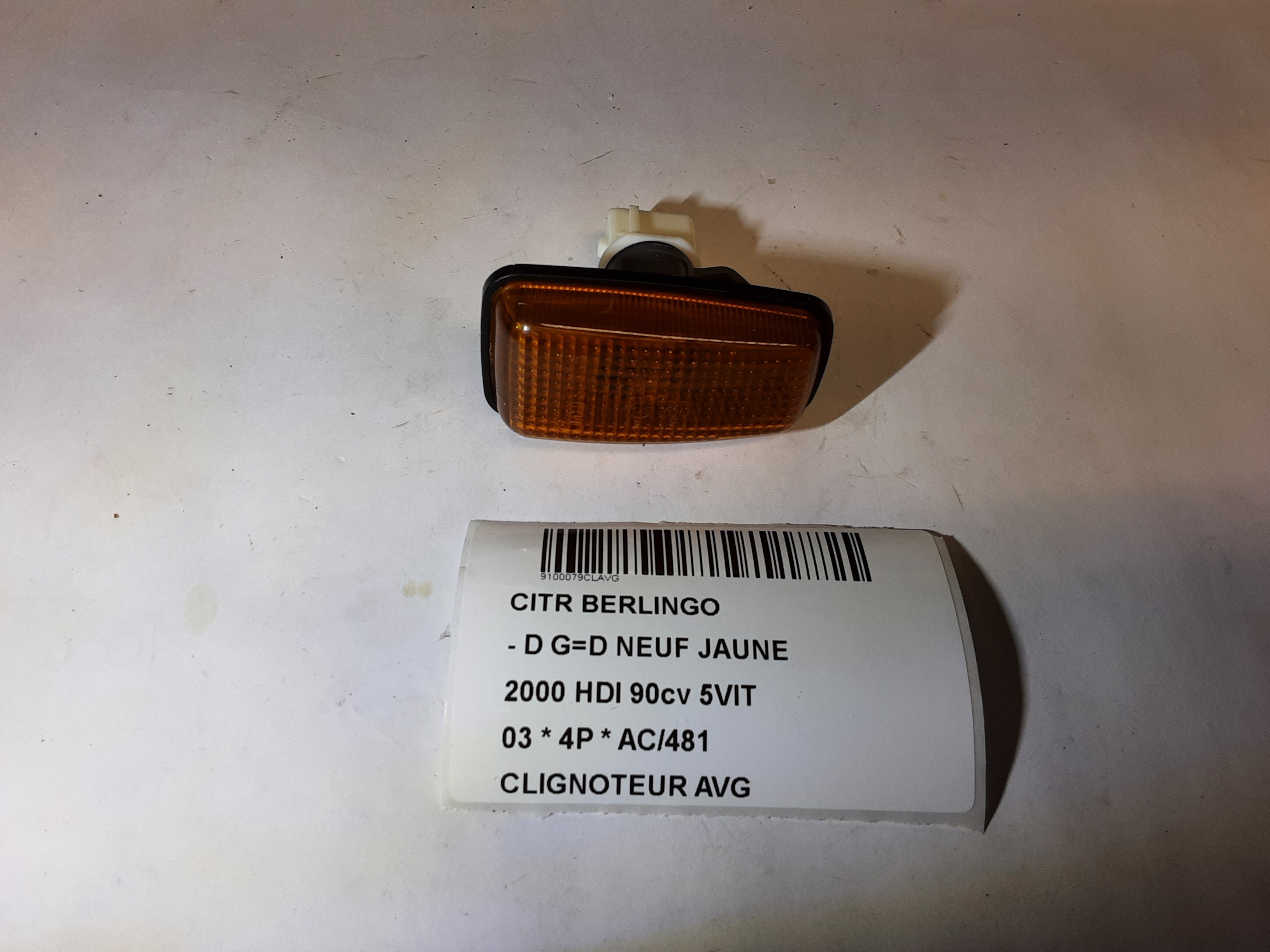 CLIGNOTEUR AVANT GAUCHE Citroen BERLINGO 96 - 09