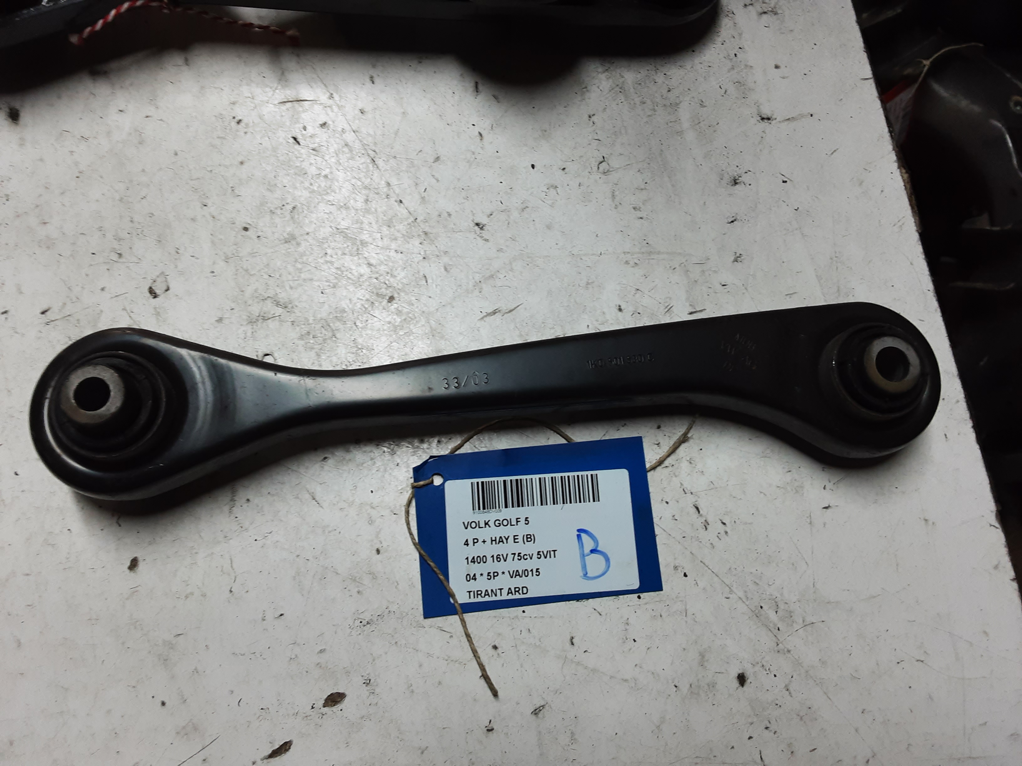 DRAAGARM ACHTER RECHTS Vw GOLF V 11/03 - 08