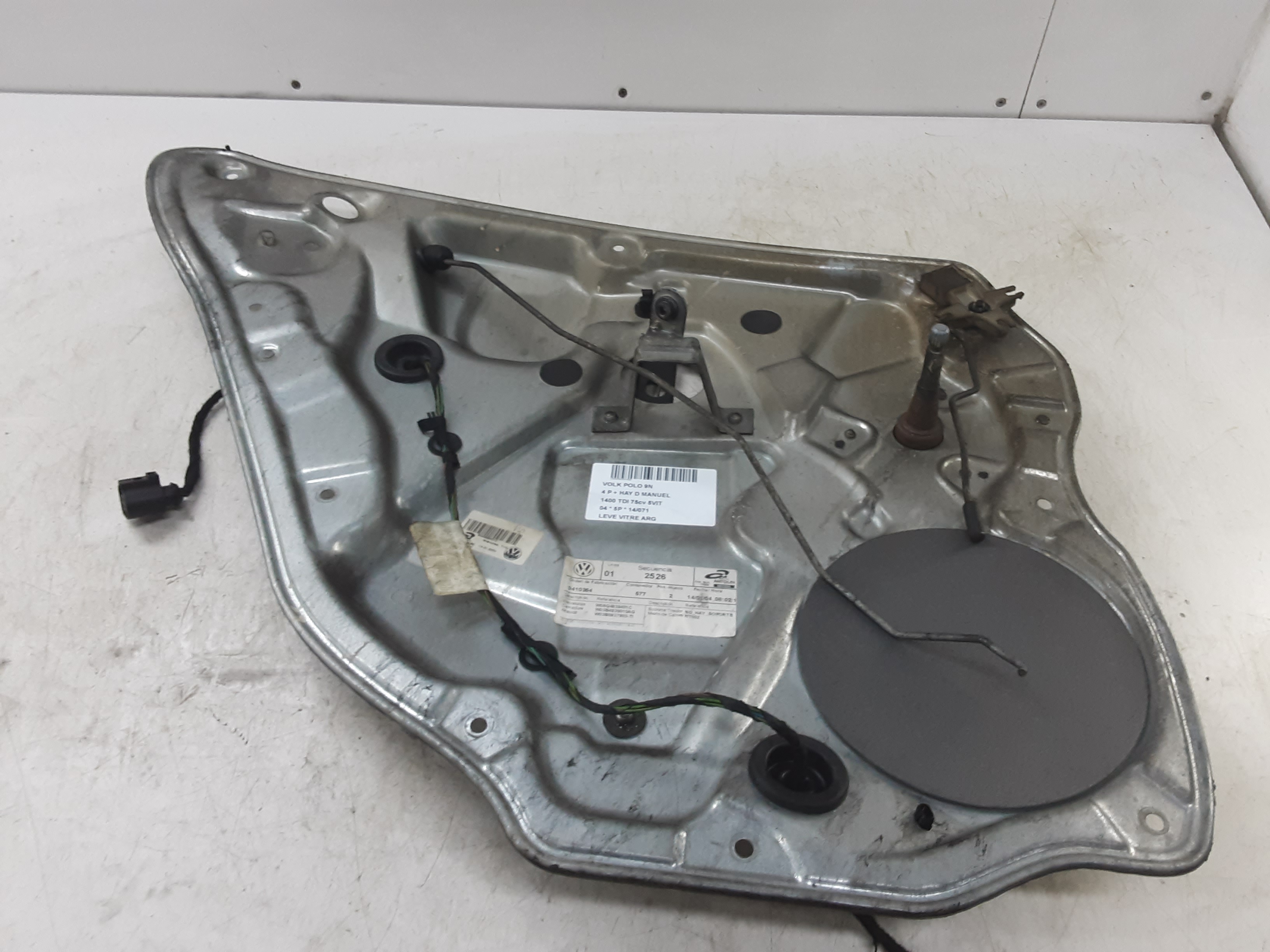 RUITMECHANISME ACHTER LINKS Vw POLO (9N) 2/02 - 4/05