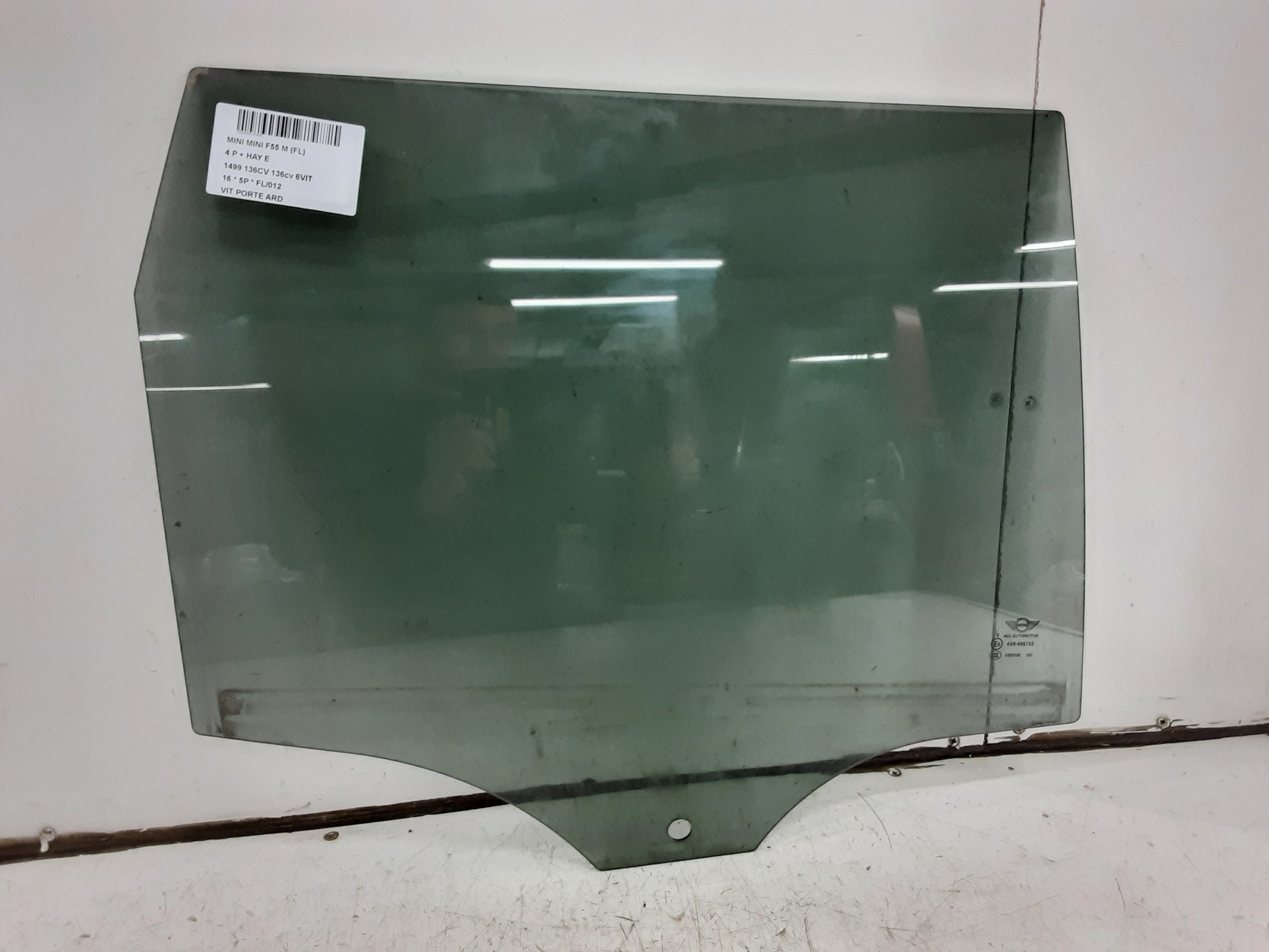 VITRE DE PORTE ARRIERE DROITE Mini F55 5-portes : 07/14 &gt;