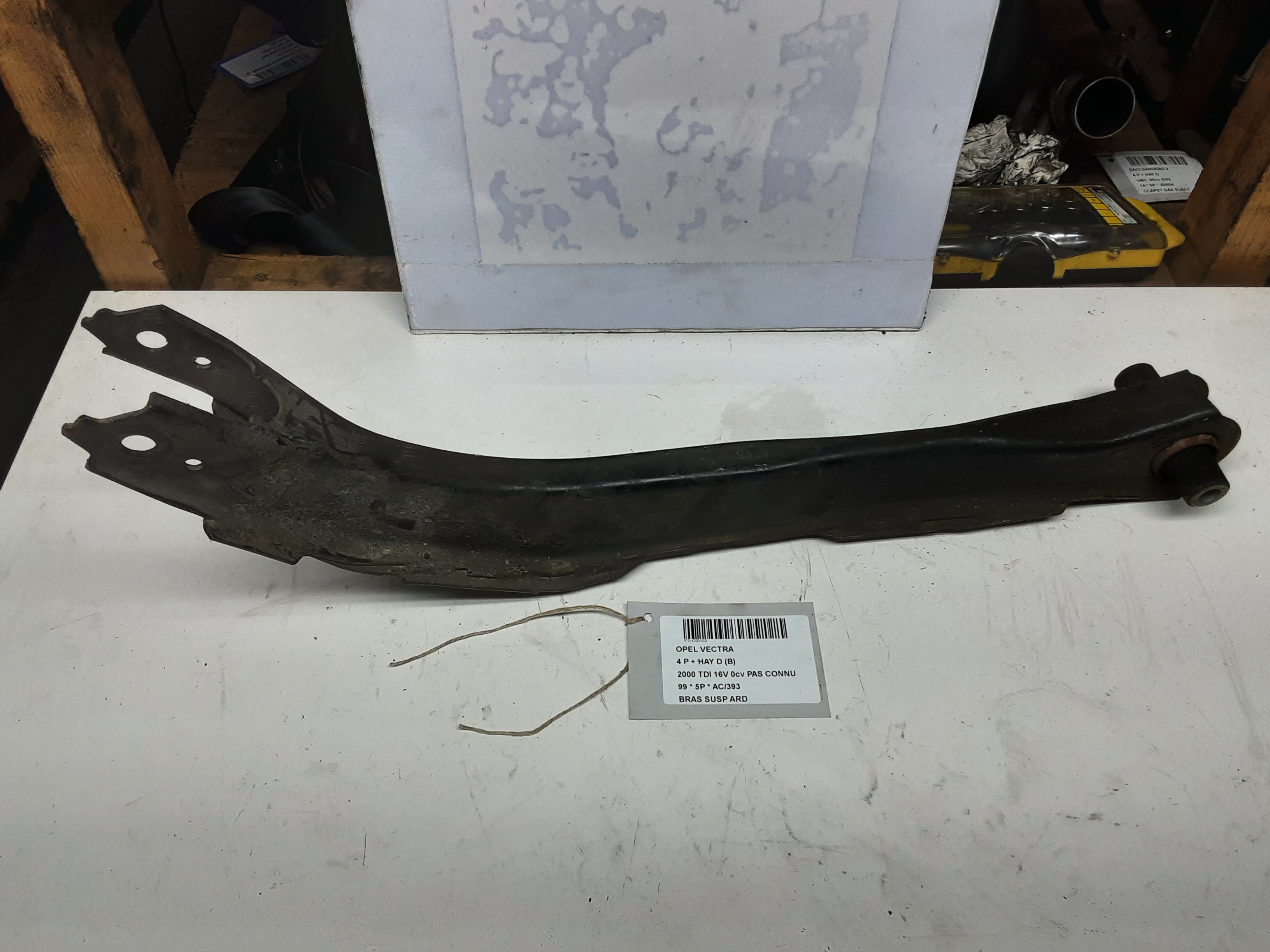 DRAAGARM ACHTER RECHTS Opel VECTRA B 10/95 - 7/02