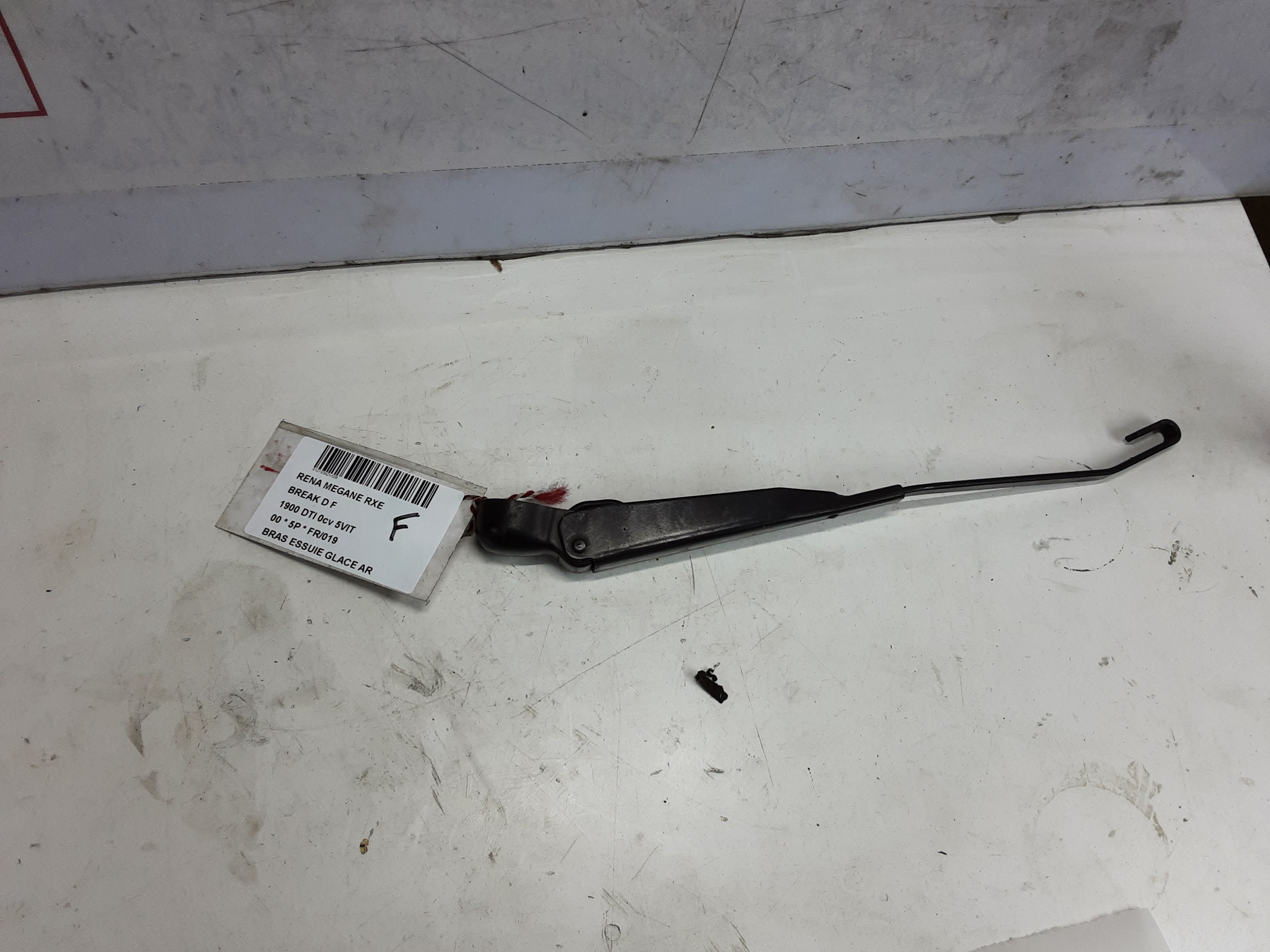 RUITENWISSERARM ACHTER Renault MEGANE - 10/02