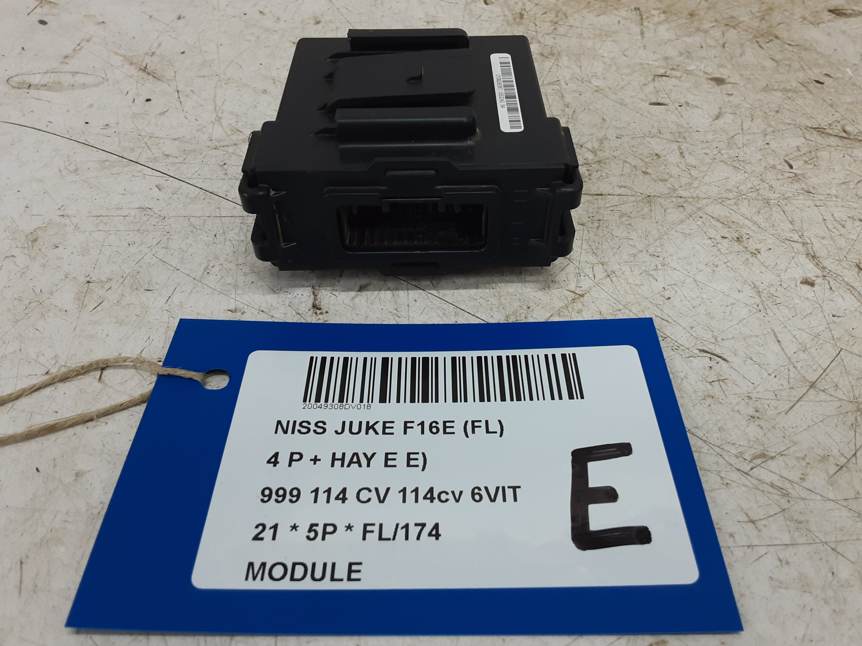 MODULE Nissan JUKE 8/19+