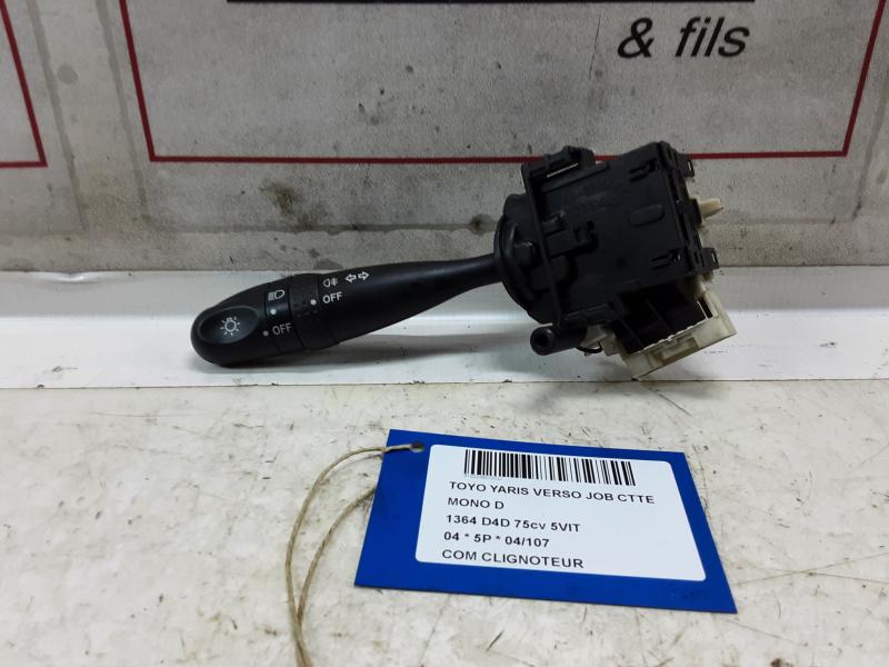 KNIPPERLICHTSCHAKELAAR Toyota YARIS VERSO 00 - 05