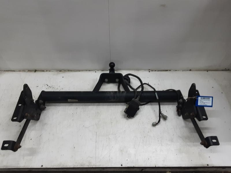 ATTACHE-REMORQUE Mercedes-Benz 350 D 4MATIC V6