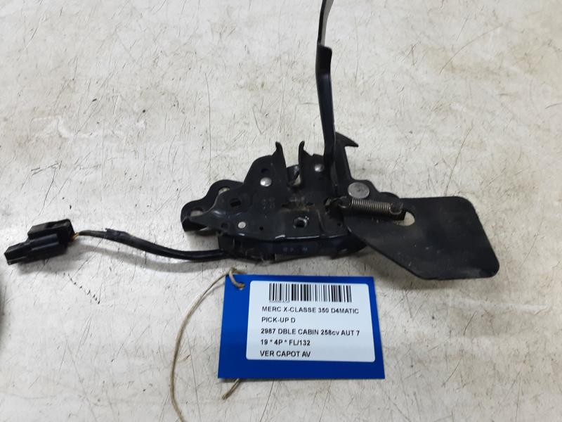 VERGRENDELING MOTORKAP Mercedes-Benz 350 D 4MATIC V6