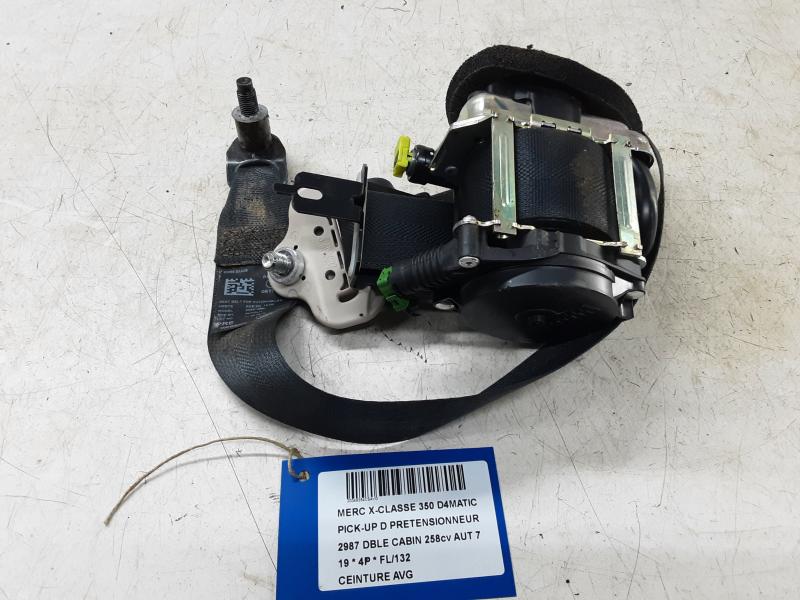 FRONT SEATBELT LEFT Mercedes-Benz 350 D 4MATIC V6