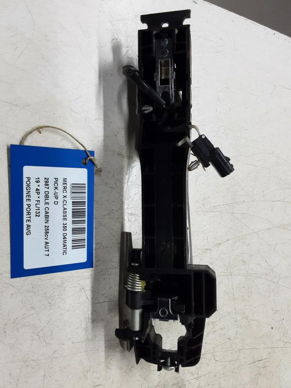 DOOR HANDLE FRONT LEFT Mercedes-Benz 350 D 4MATIC V6